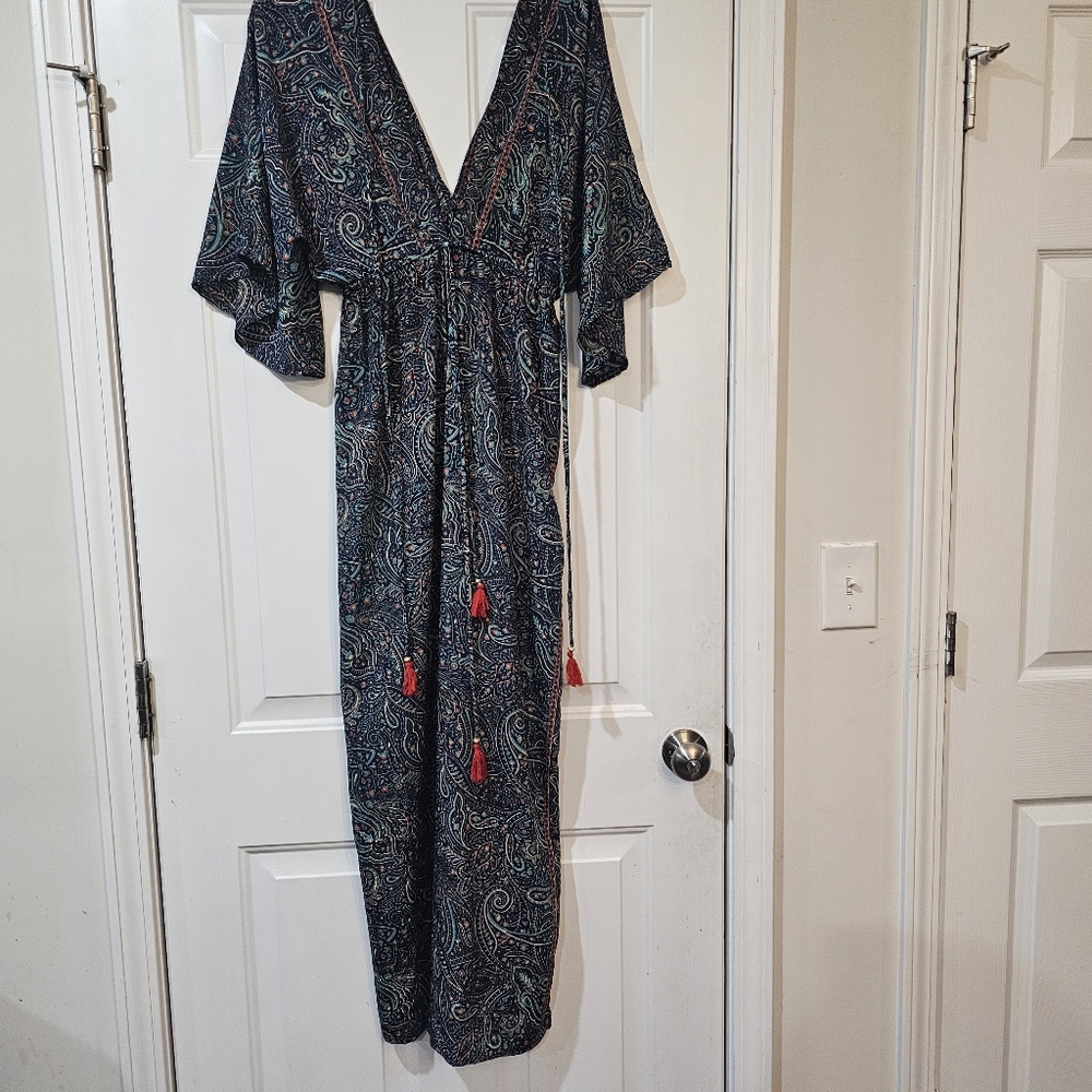 B & B Silk Dress With Elegant Paisley Maxi Dress 2 Splits Plunge Neckline Size M